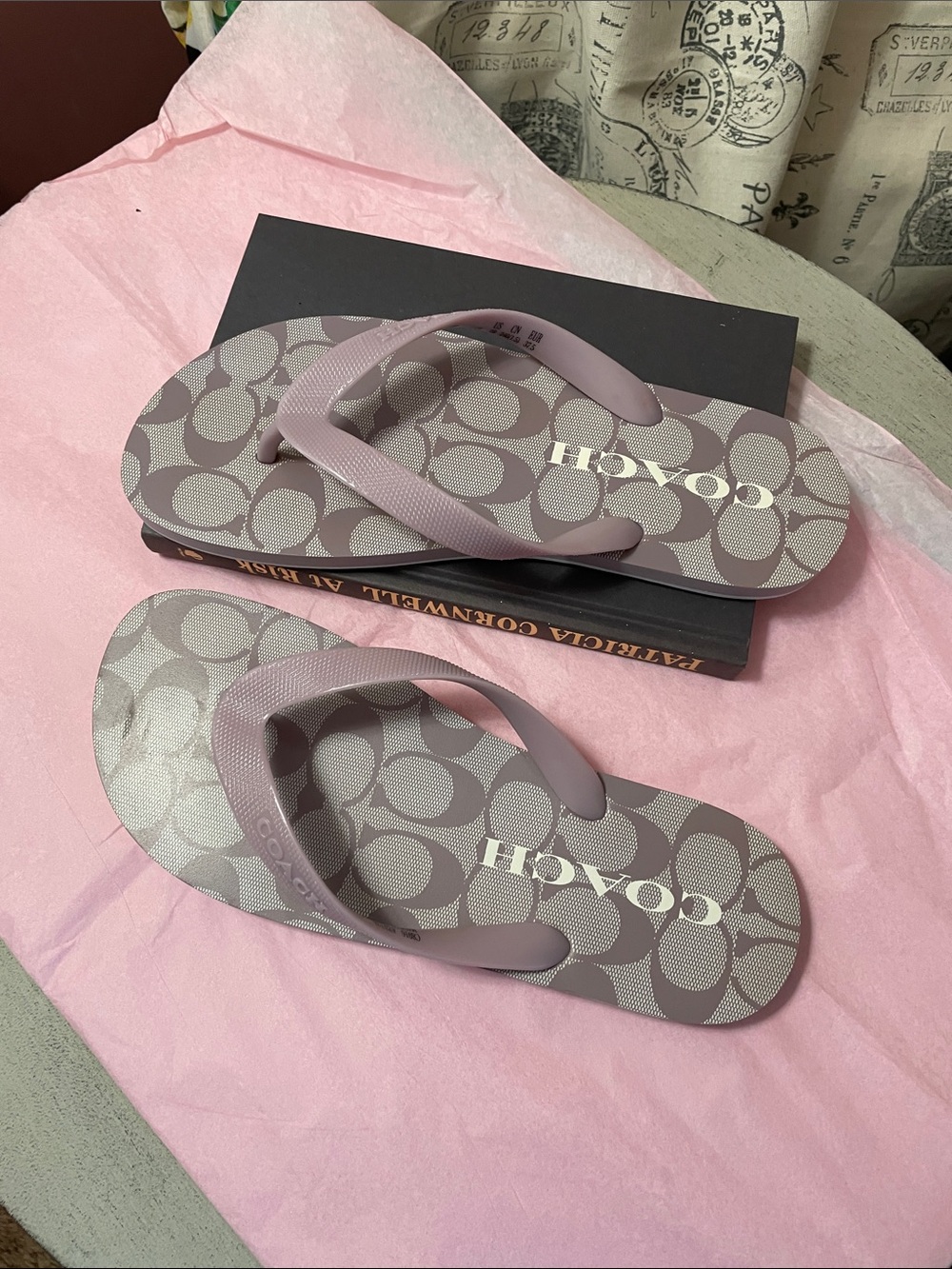 COACH Dusty Pink /Lavender Signature Monogram Flip Flop Sandals